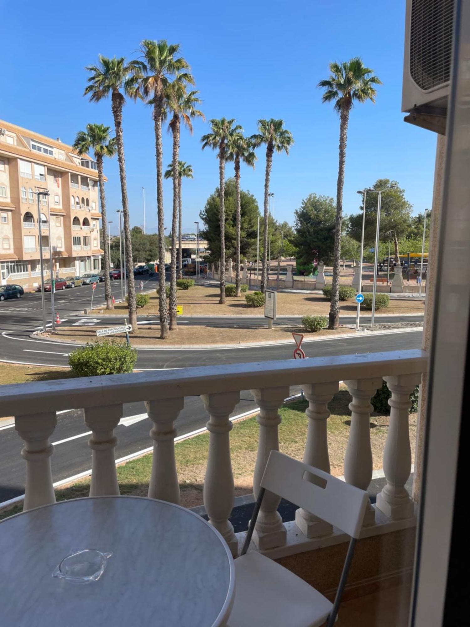 Nice Apartment Near The Park Torrevieja Luaran gambar